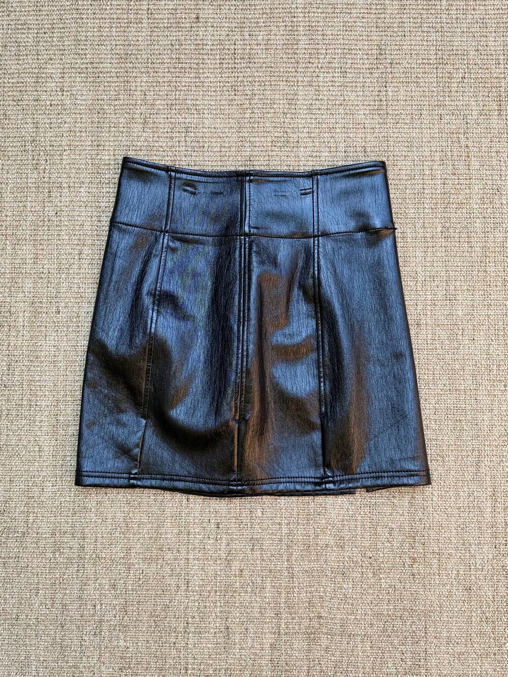 🖤 Free People Metallic Faux Leather Mini Skirt | Size 12 | Iridescent Black